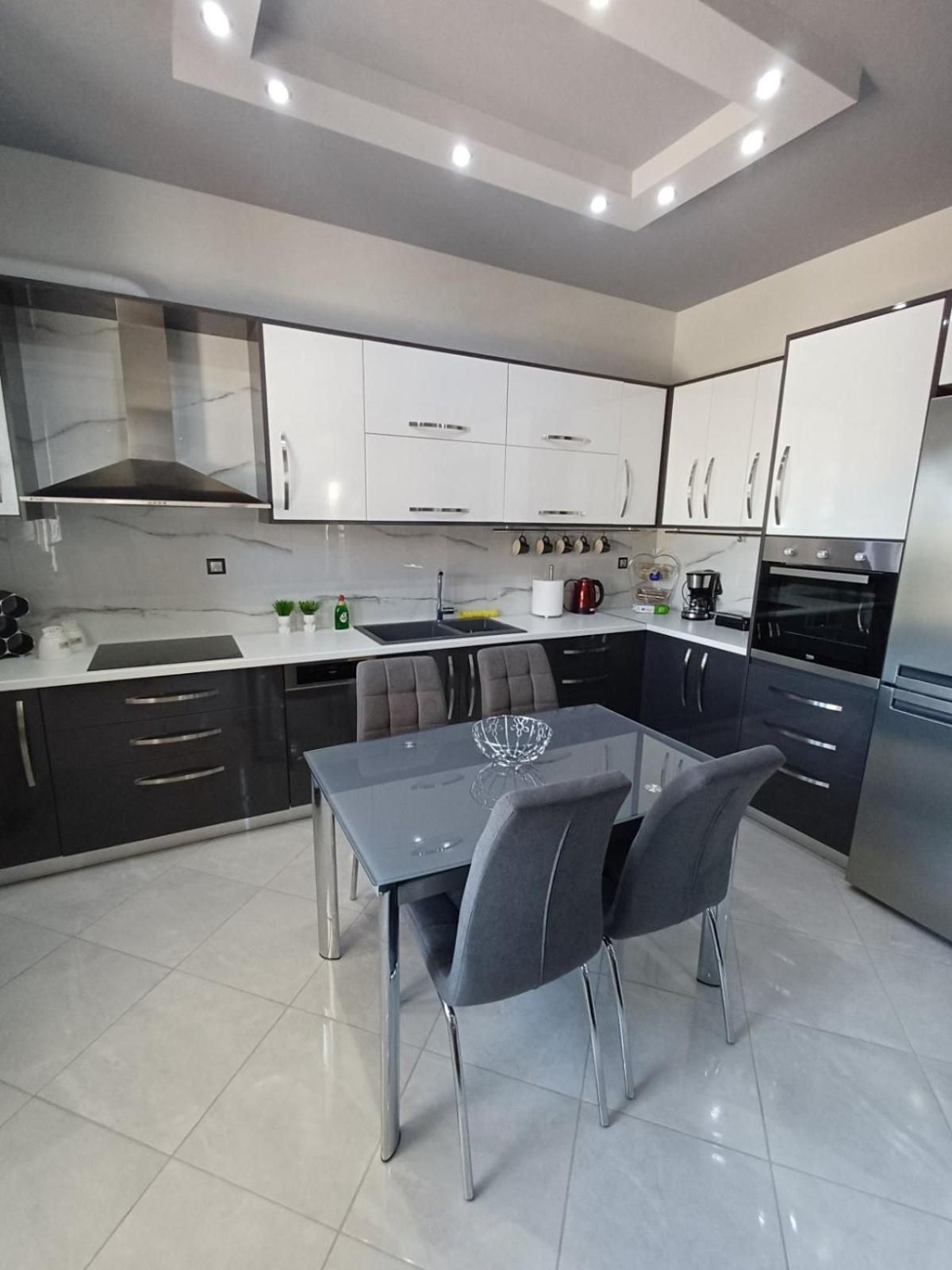 Luxury Apartment Amárinthosz Kültér fotó